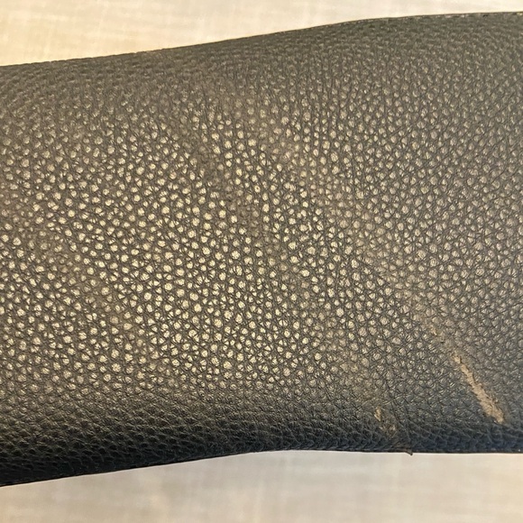 Adrienne Vittadini Black and Tan Pebble Tote Bag - Picture 5 of 5